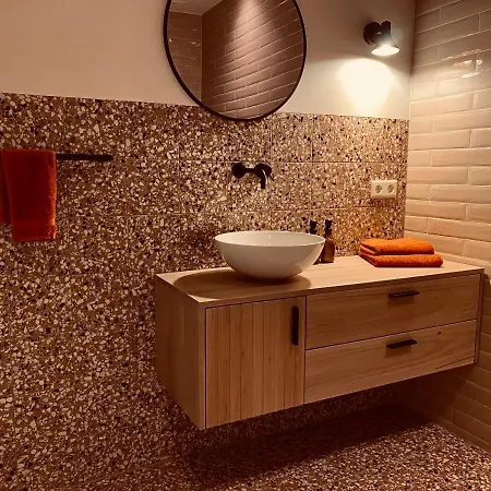 De Logeerkamer Bed and breakfast